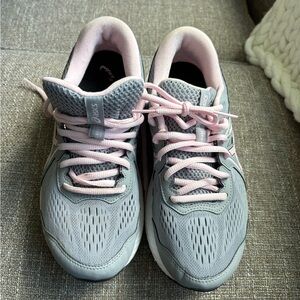 ASICS Gel Contend 7 Gray and Pink Women's Running Shoes. Size 7 1/2 wide